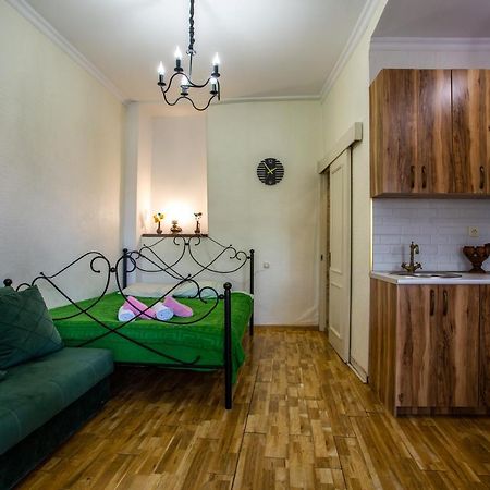 Downtown Apartment Near Sulfur Baths Tbilisi Buitenkant foto